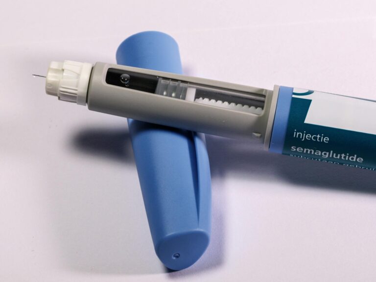 Semaglutide injection pen used for GLP-1 weight loss and diabetes treatment